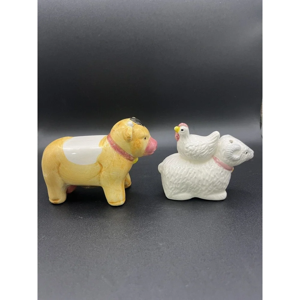 Vtg Country Ceramic Cow Sheep Chicken Stacking Salt & Pepper Shakers‎ Farmhouse